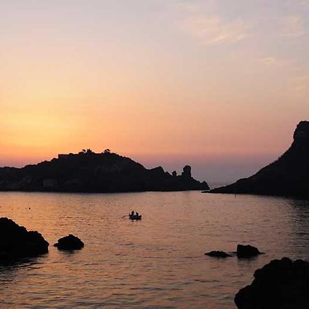 Il Vecchio Bastione Villa Aci Castello Esterno foto